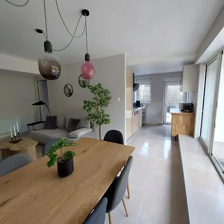 Les Appartements Sur Pompidou - 7 Appartements Neufs Societe Selogerametz Com Exterior foto