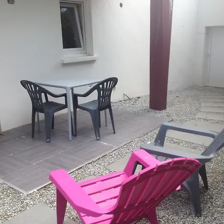 Les Appartements Sur Pompidou - 7 Appartements Neufs Societe Selogerametz Com Exterior foto
